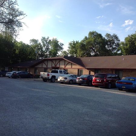 Coronado Motel & Rv Park Lindsborg Zewnętrze zdjęcie