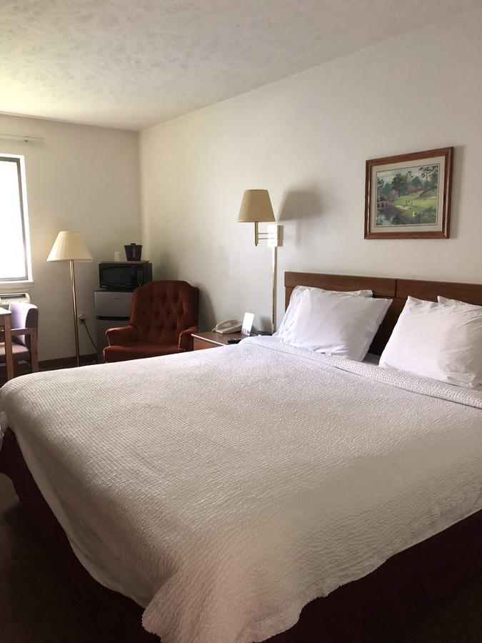 Coronado Motel & Rv Park Lindsborg Zewnętrze zdjęcie