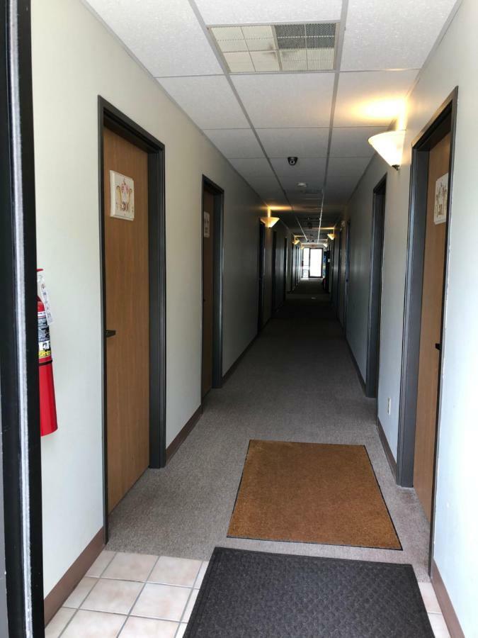 Coronado Motel & Rv Park Lindsborg Zewnętrze zdjęcie